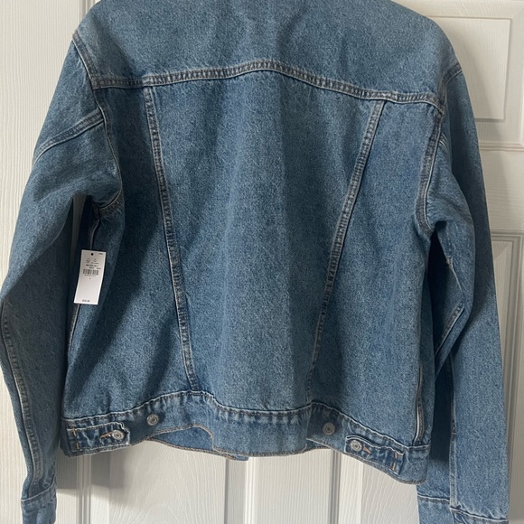 OLD NAVY New! Women’s Light Blue Denim Jacket - Picture 3 of 4